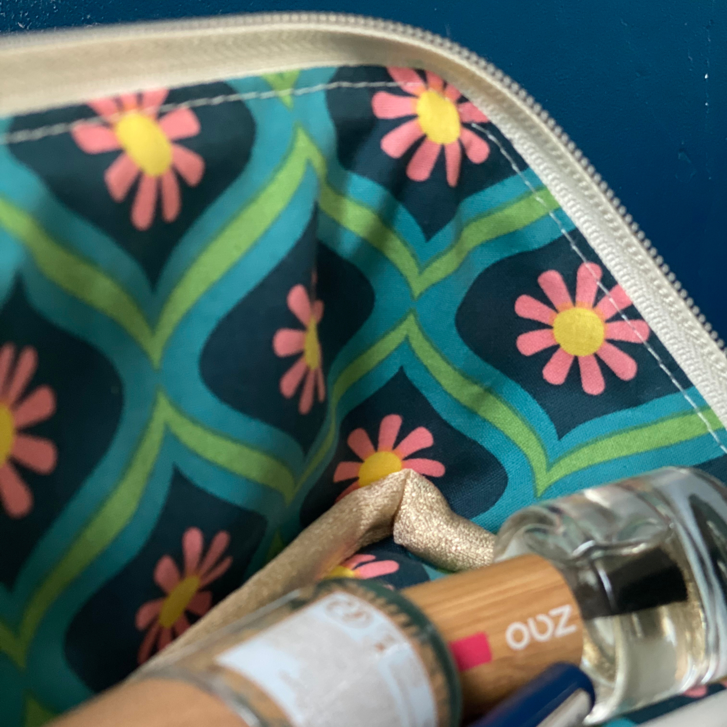 Trousse pop-up jardin seventies